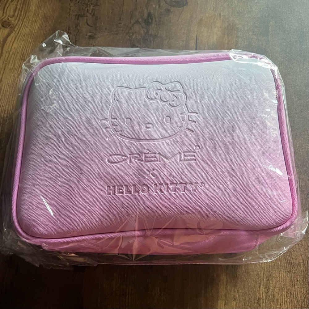 The Creme Shop x Hello Kitty Ombre Makeup Bag Beauty Travel Case - Picture 2 of 2